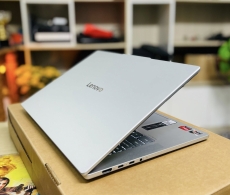Lenovo Ideapad Slim 5 OLED 15ARP10 Ryzen 7-7735HS , 32GB RAM , 15" 2K OLED 165Hz