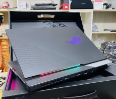 Asus ROG Strix SCAR 15 G533QS Ryzen 9-5900HX || 32GB  || SSD 1TB || RTX 3080 8GB || 15.6" Full HD IPS 300Hz