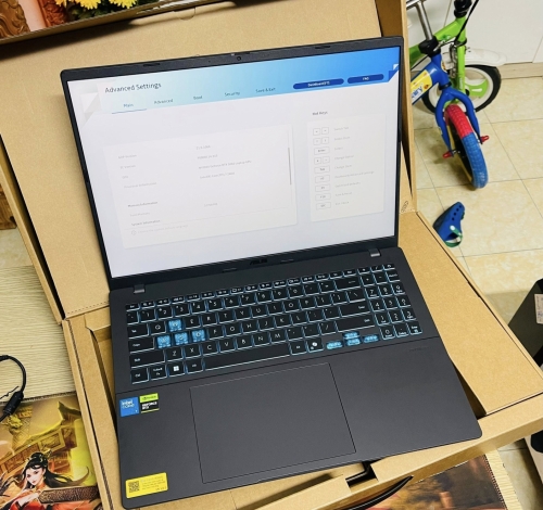 Asus Gaming V16 V3607VM (Core 7 240H, 16GB, 1TB, RTX 5060 8GB, WUXGA 144Hz, Win11)